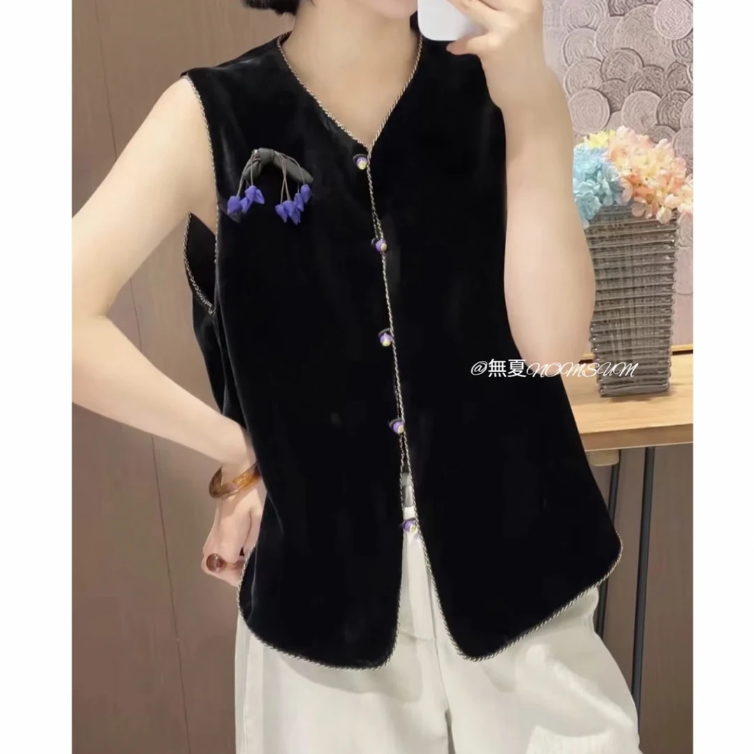 無夏新中式高品质丝绒马甲女秋季新款国风圆领时尚百搭单排扣坎肩