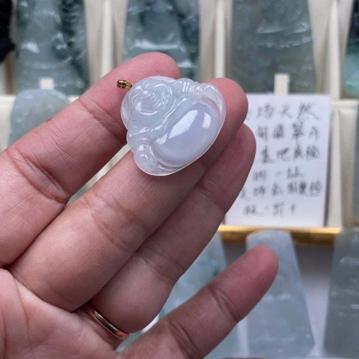 翡翠未镶嵌颈饰玉