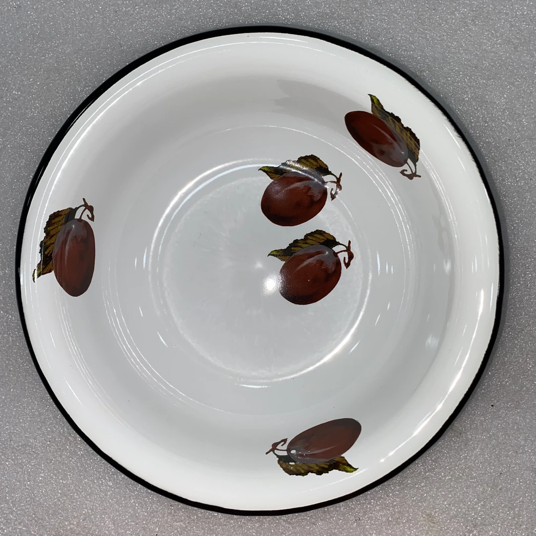 俄罗斯原装进口正品0.9升搪瓷盆加厚新款煮鸡蛋新婚家用通用灶