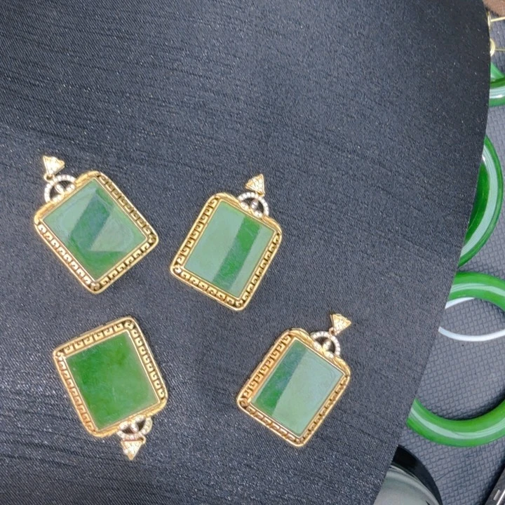 和田玉（碧玉）颈饰银S925镀金镶嵌