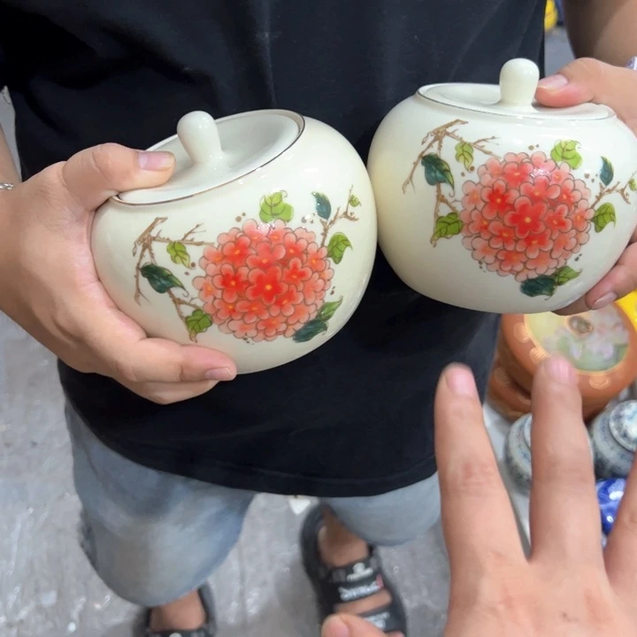瑕疵福利品陶瓷茶叶罐介意勿拍
