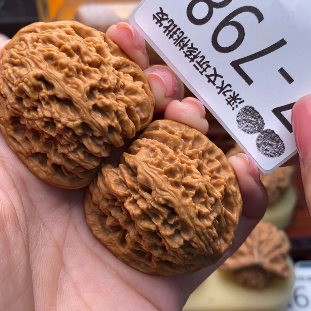 文玩核桃把件秒42南疆