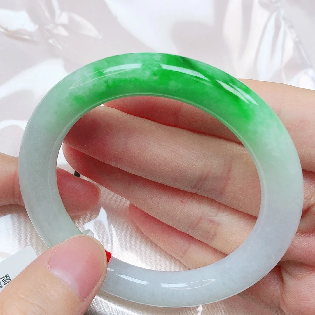 翡翠未镶嵌手镯抖音169