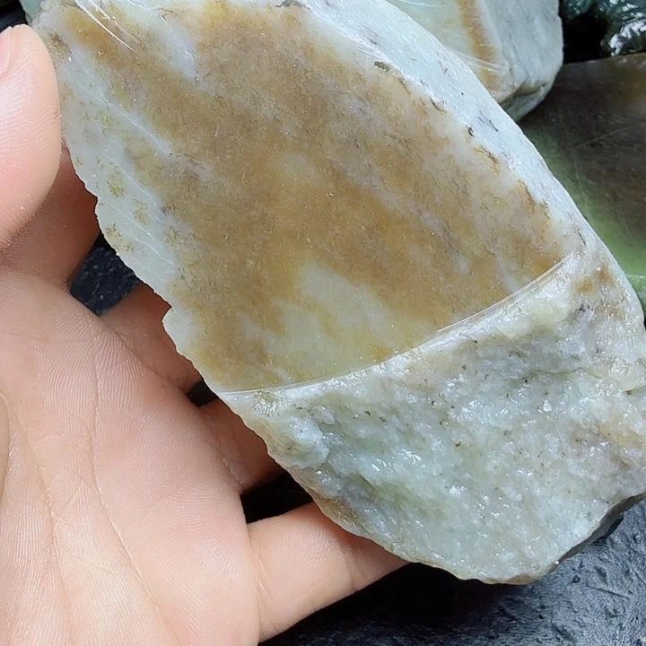 未镶嵌和田玉（糖玉）珠宝奇石