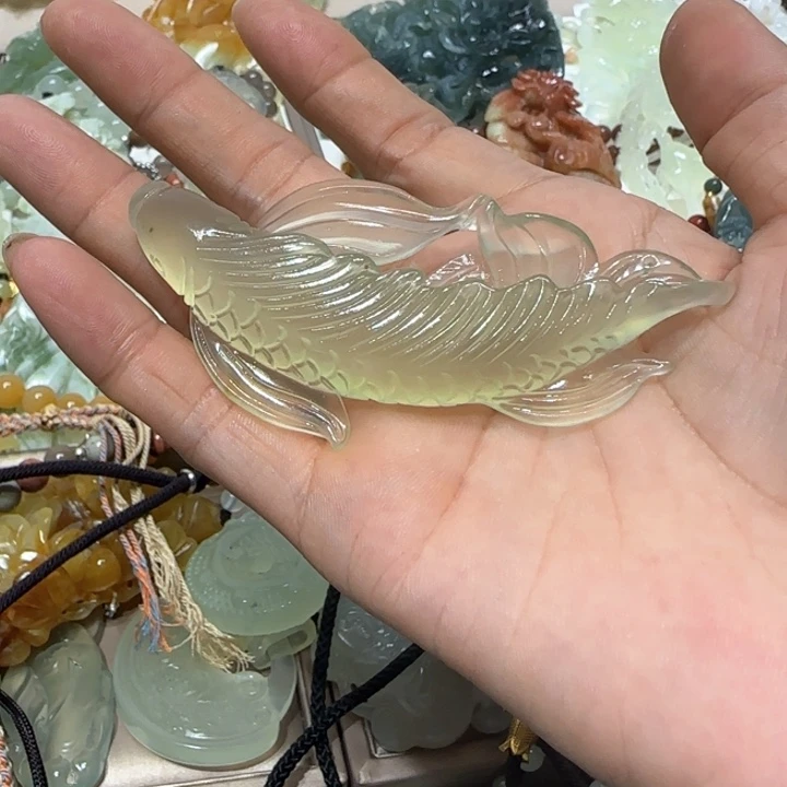 蛇纹石玉吊坠未镶嵌