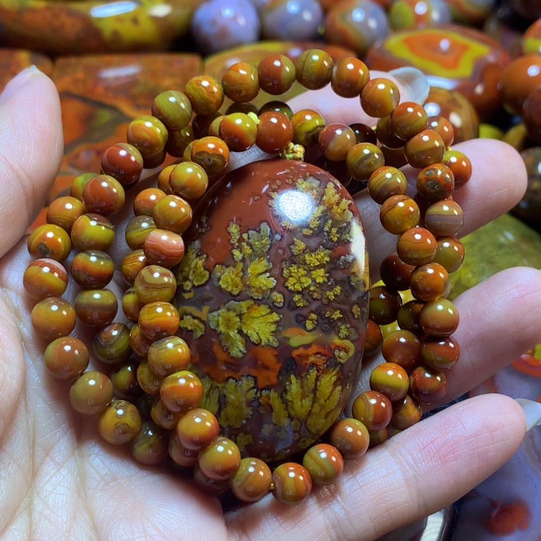 玛瑙/玉髓战国红吊坠未镶嵌朱*