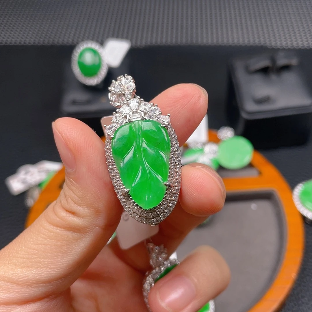 翡翠吊坠(不含链)银S925镶嵌