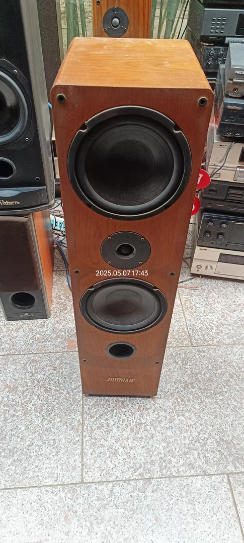 8新  湖山音箱一对，售出不退不换？运费到付！