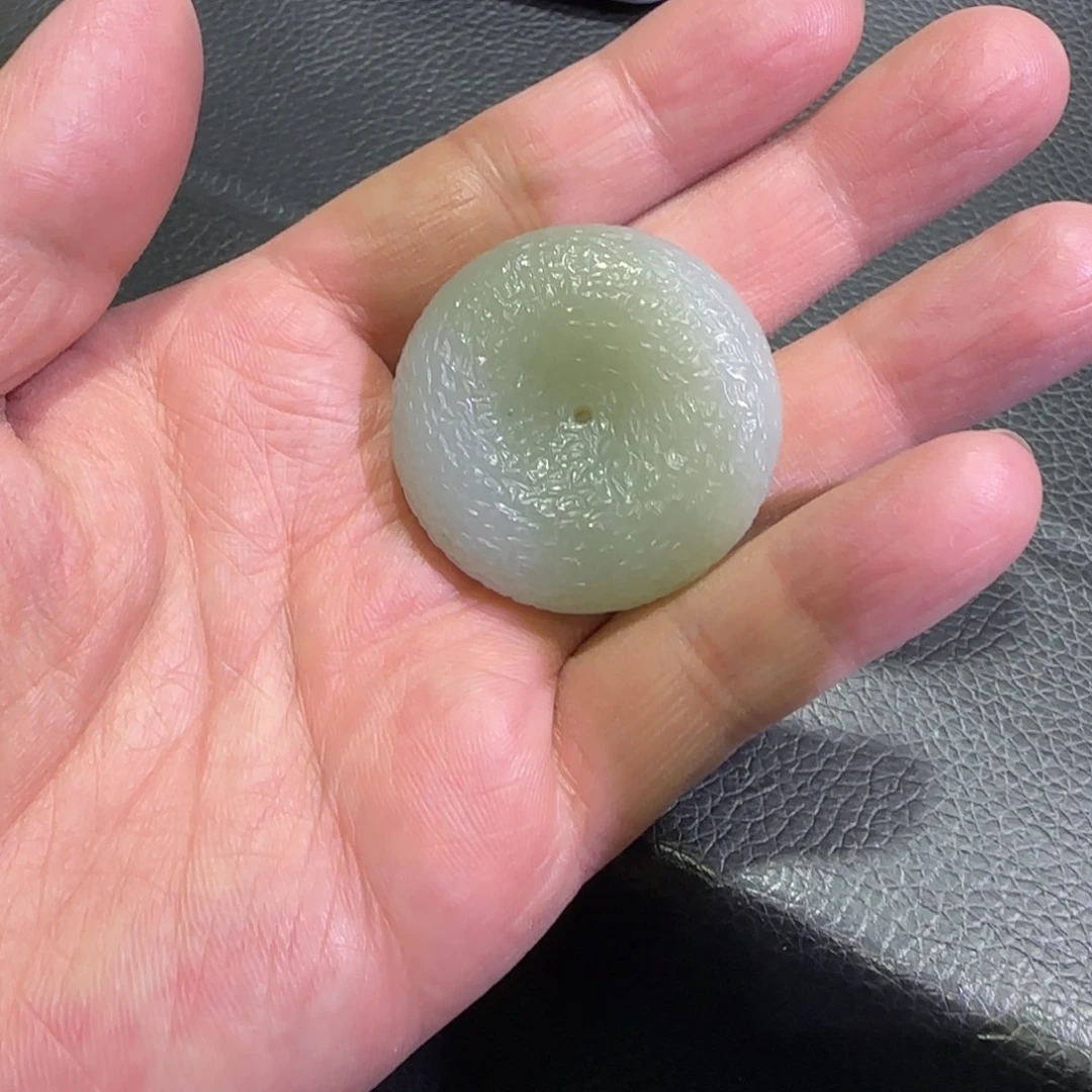 和田玉未镶嵌吊坠(赠链)