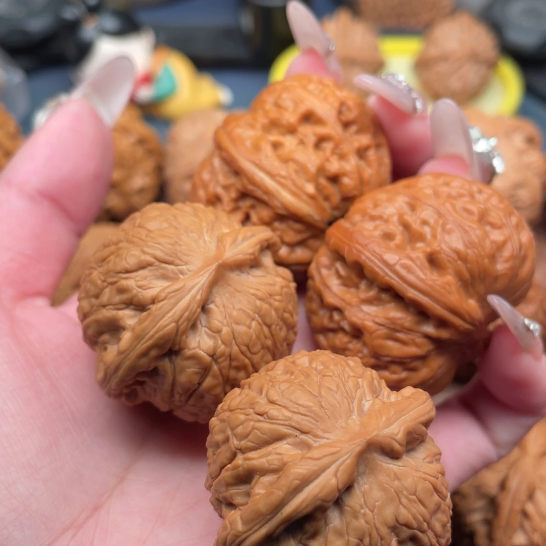 文玩核桃把件壹****蜂全品，乾隆磨39