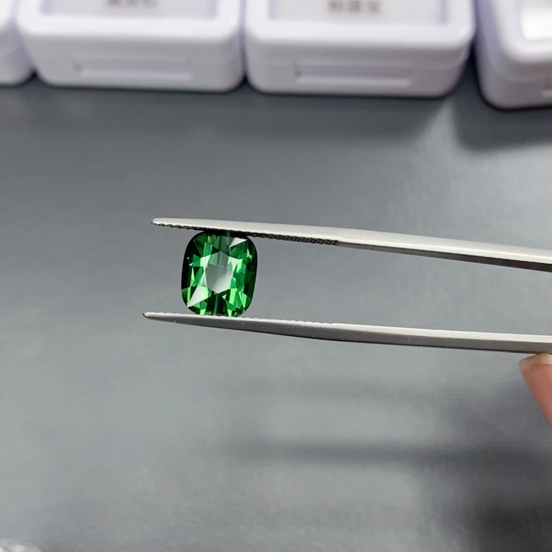 裸石未镶嵌碧玺3.27克拉