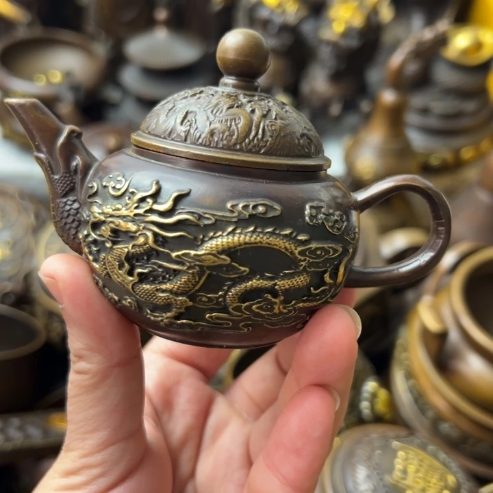 精美铜器摆件藏收