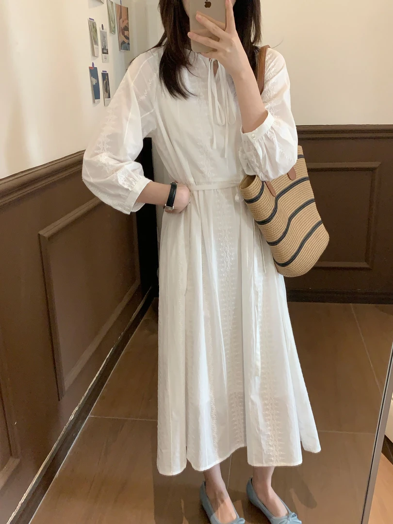 【Niche Young】女装刺绣花休闲大众百搭上班通勤时尚连衣裙CX20295