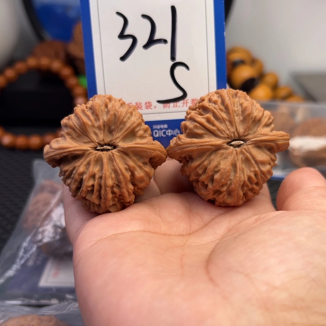 把件桃核321号南疆石43