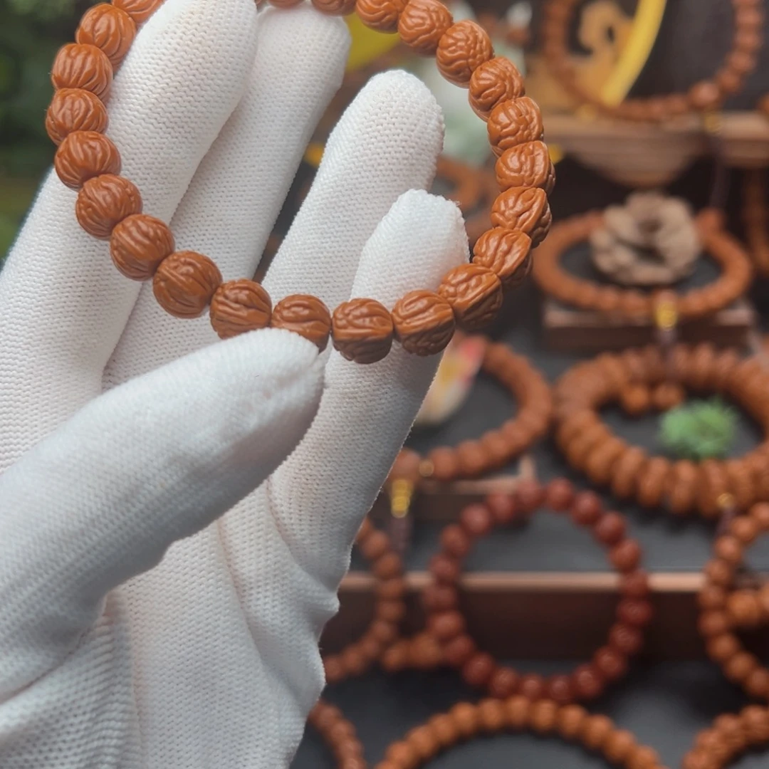 吊坠桃核美****盖0.9双脊龙手串