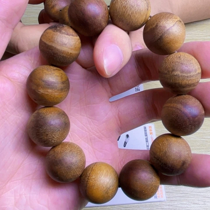 沉香沉香碎屑达拉干黄奇