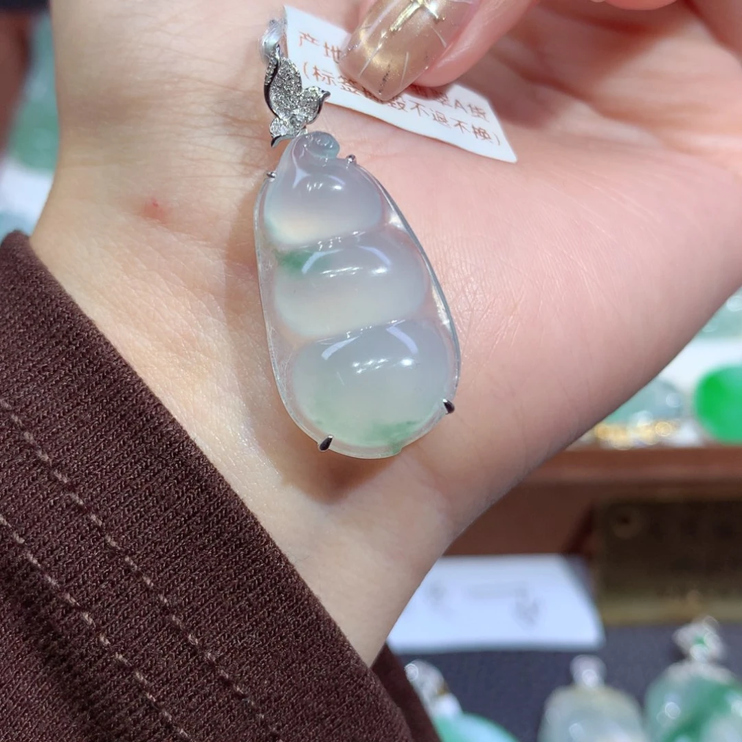 吊坠(不含链)18K金镶嵌翡翠