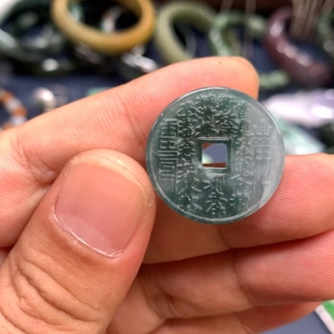 【闪购商品】颈饰未镶嵌翡翠