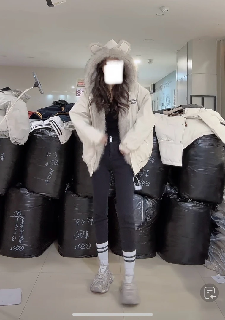 【柒汐】推荐设计感猫耳朵加厚连帽棉服876