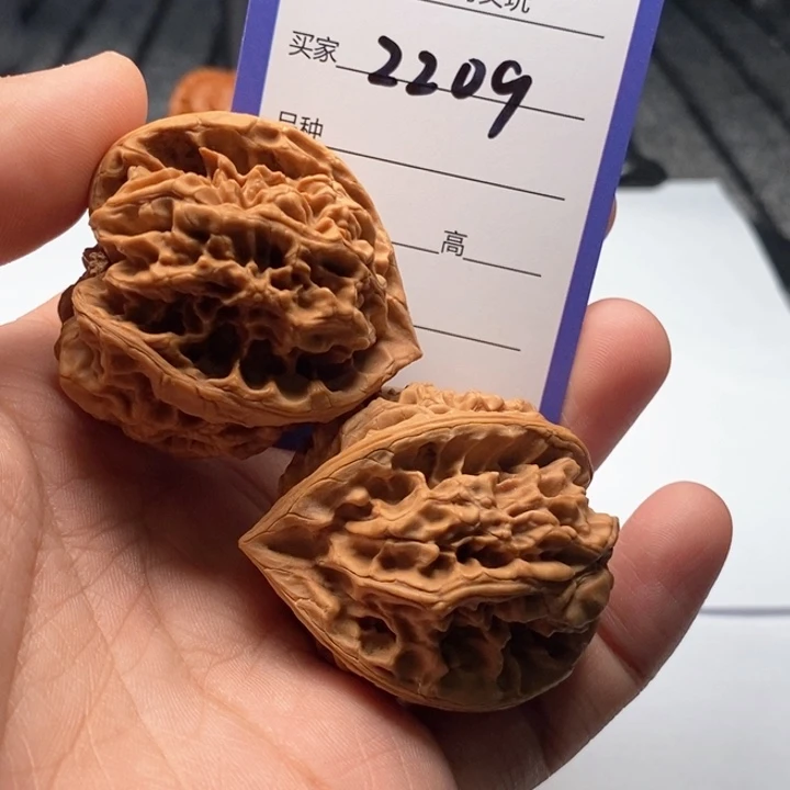 文玩核桃吊坠2209