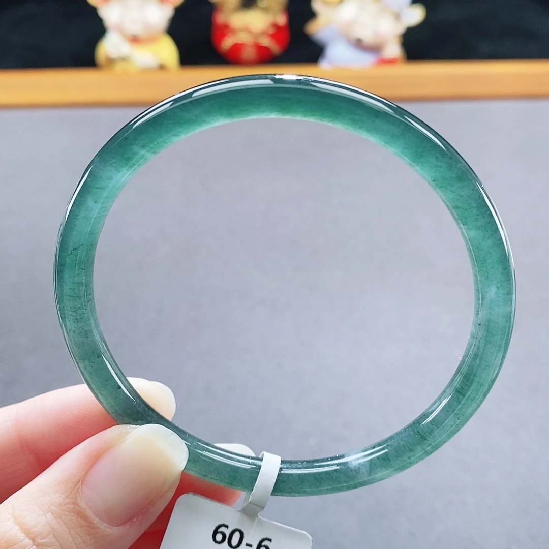 翡翠未镶嵌手镯35