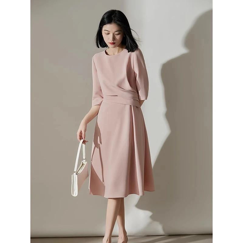 微胖mm粉色短袖连衣裙女大码夏季薄款宽松显瘦简约设计中长款裙子