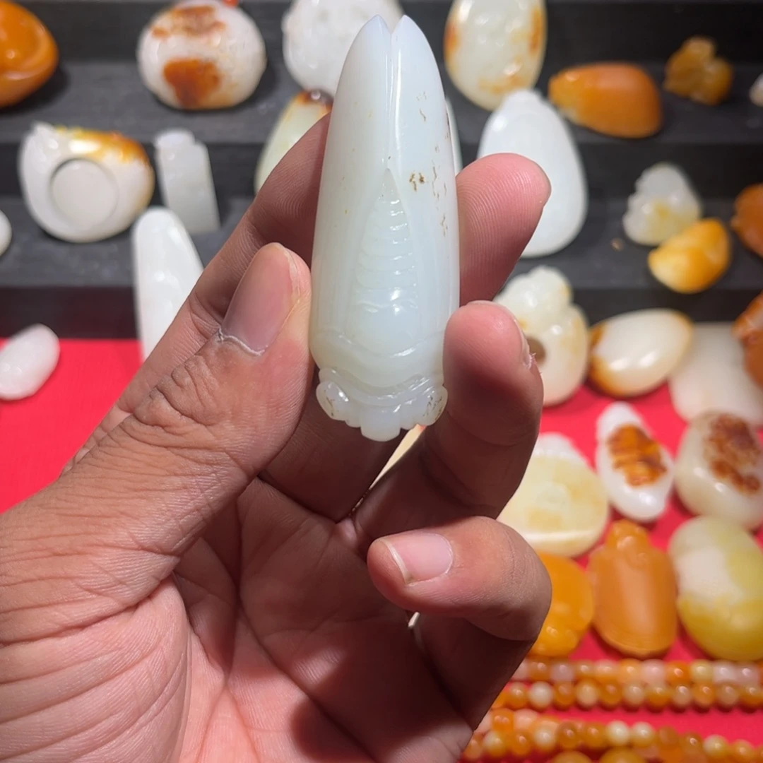 西***天颈饰未镶嵌和田玉