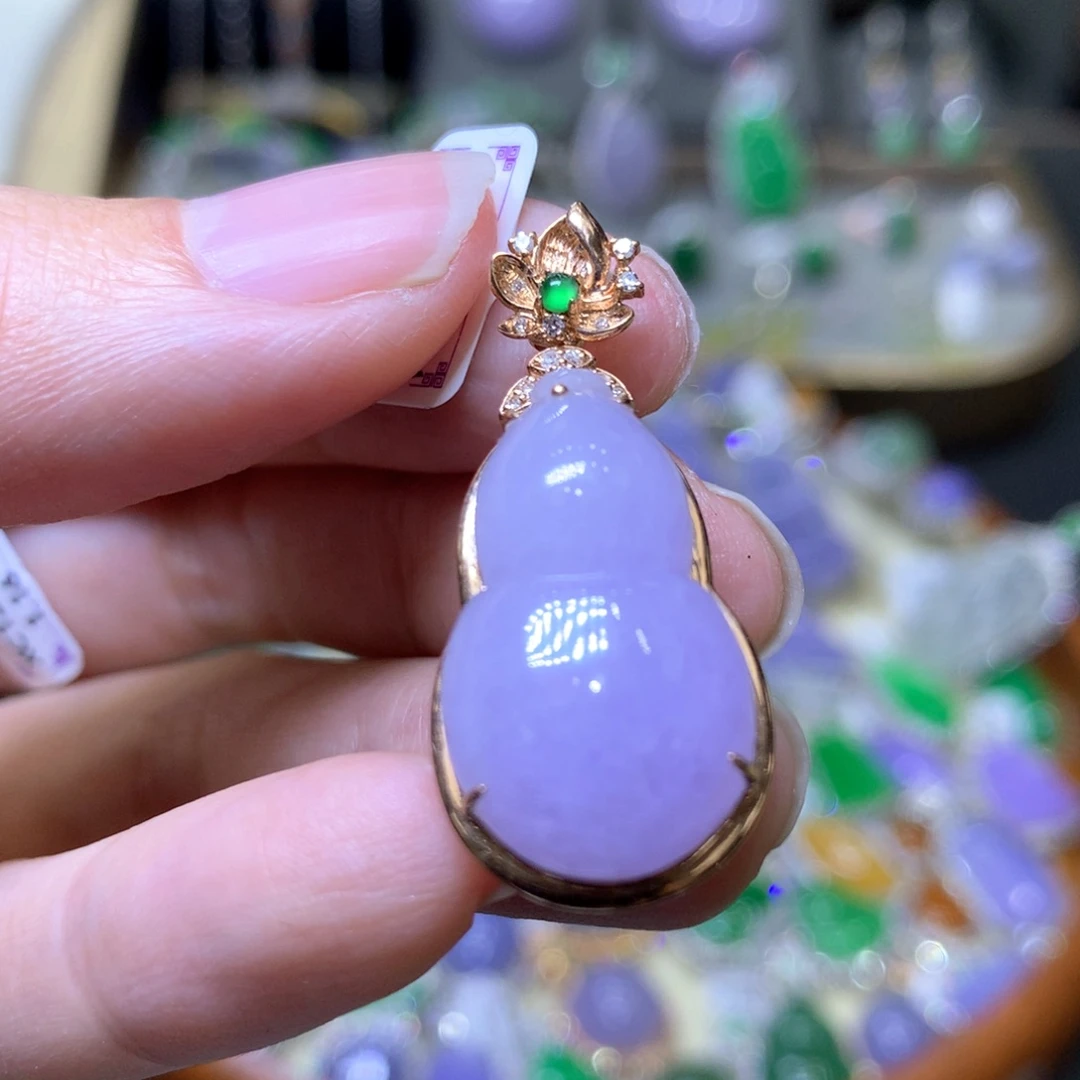 【闪购商品】翡翠颈饰18K金镶嵌翡翠吊坠项链