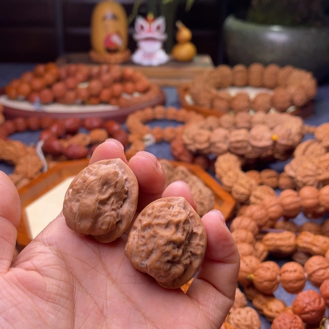 Z***生手串文玩核桃核桃