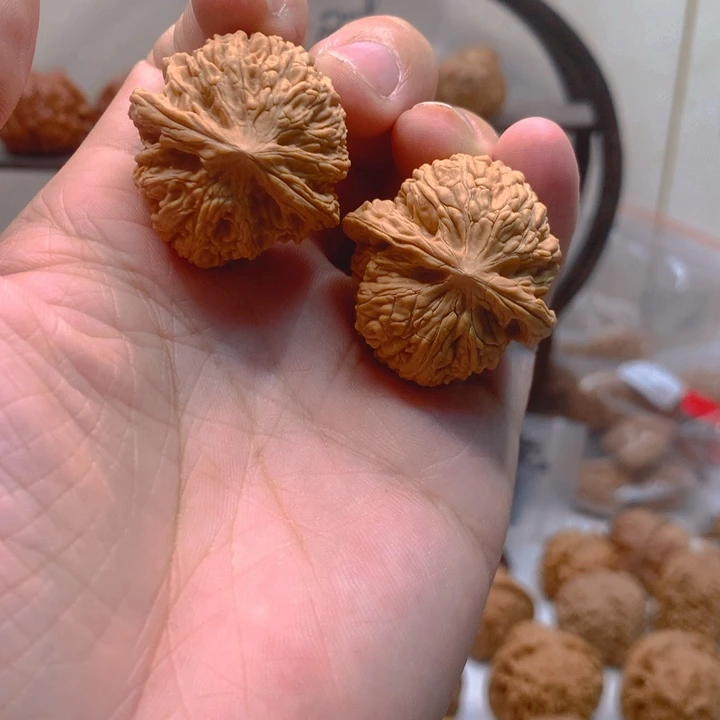 文玩核桃吊坠32密纹