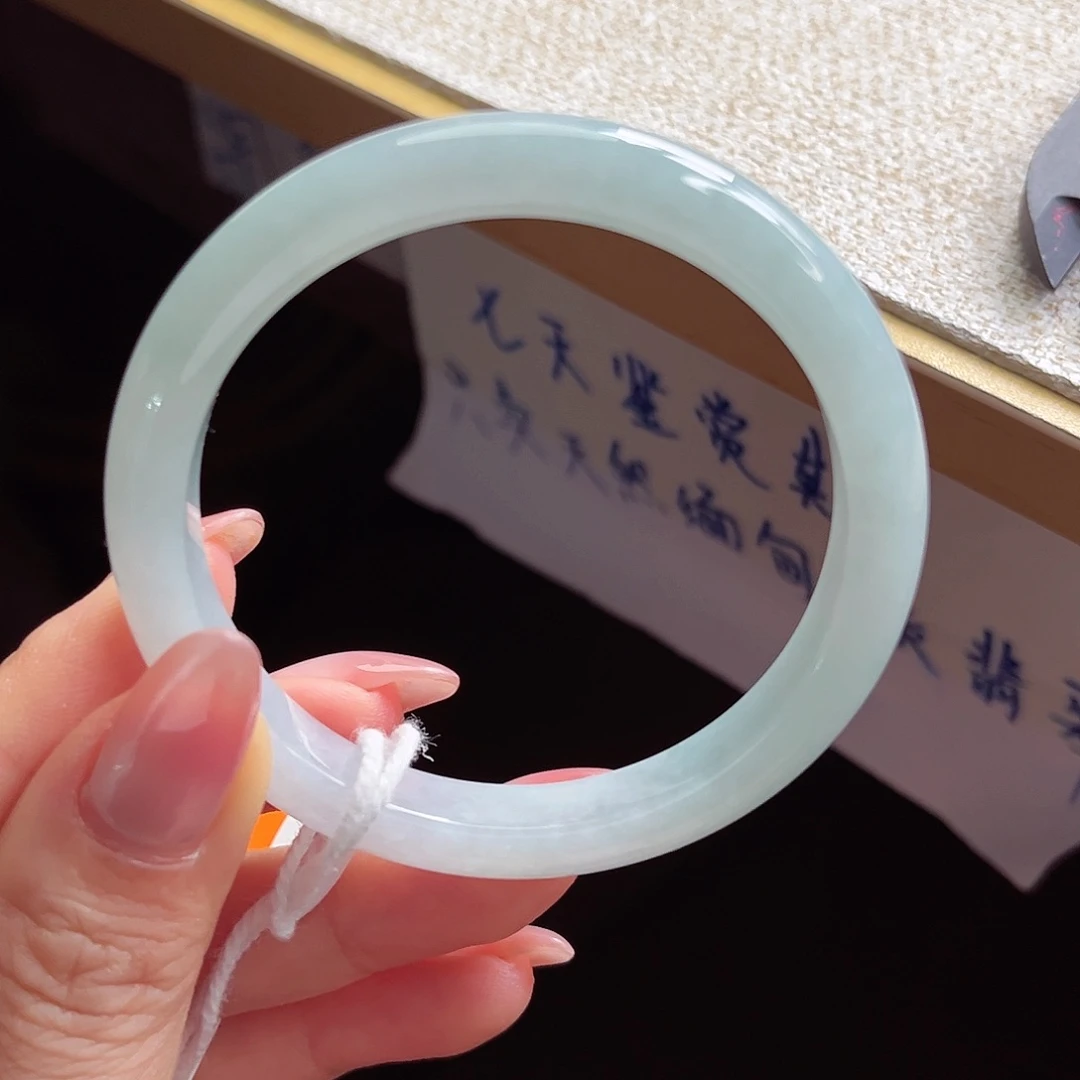 翡翠未镶嵌手镯手镯