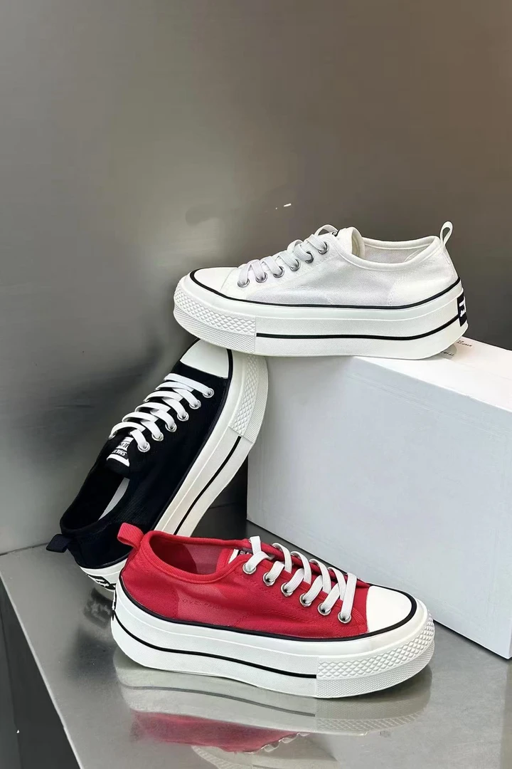 【小虹虹商贸】2025夏季新款韩版时尚休闲百搭网面一脚蹬板鞋