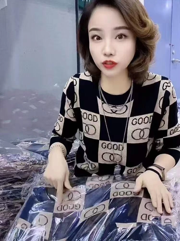 秋装新款打底衫女长袖T恤上衣印花洋气大码打底衫气质妈妈装大码
