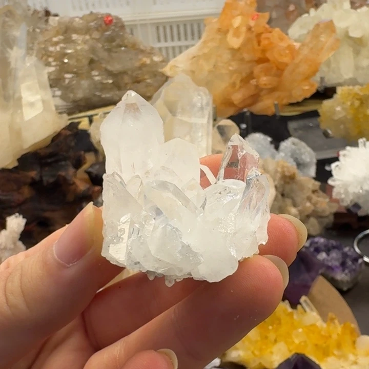 未镶嵌水晶珠宝半成品