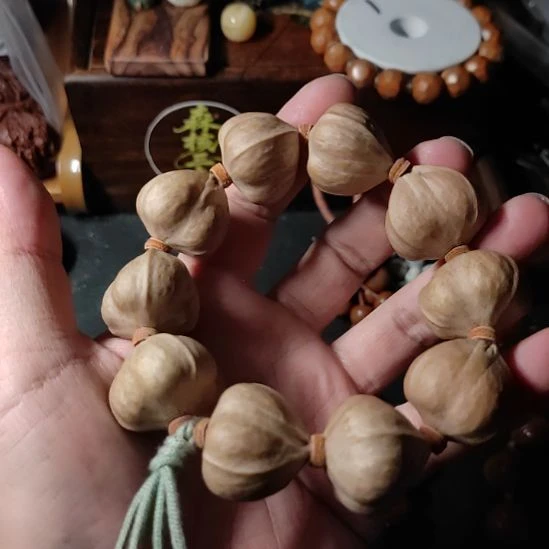 吊坠橄榄核橄榄核大蜜桃臀卡25/25