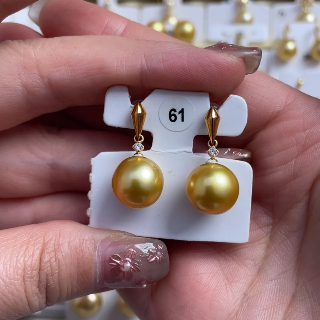 海水珍珠耳饰18K金镶嵌