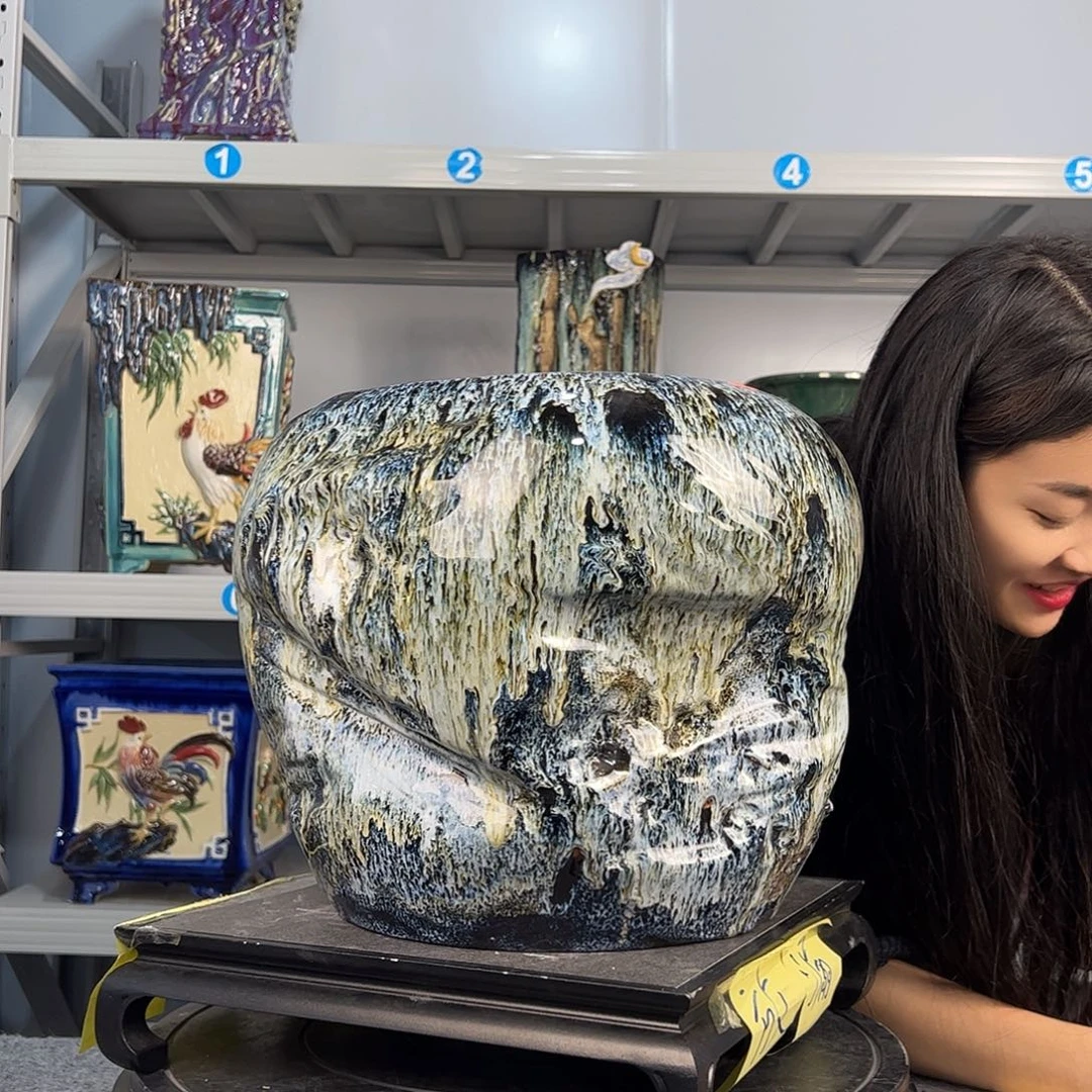 红陶逍****?正宗岭南石湾盆放漏