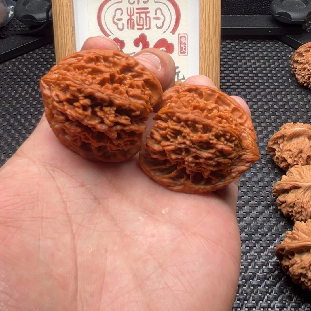 吊坠文玩核桃卢*$满天星40全