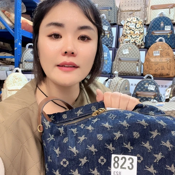 PVC包包包包包包包包吧