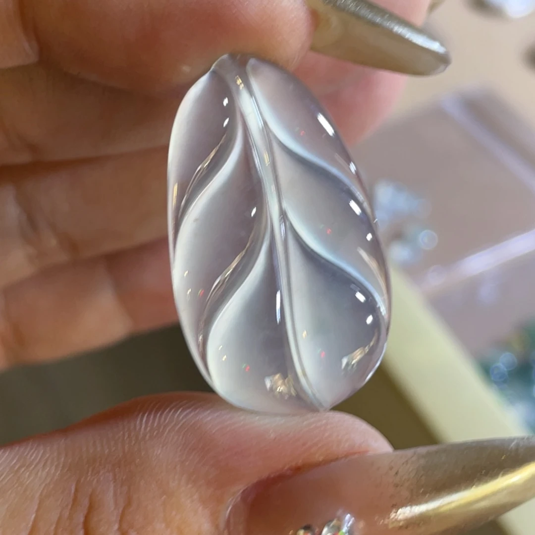 颈饰未镶嵌翡翠叶子