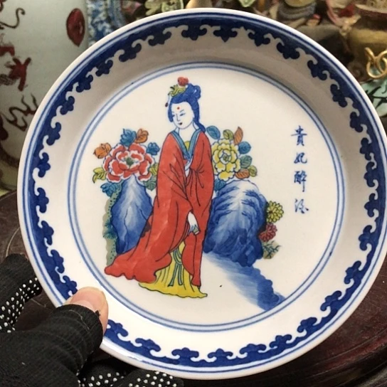 財***哥瓷陶瓷的设计师是