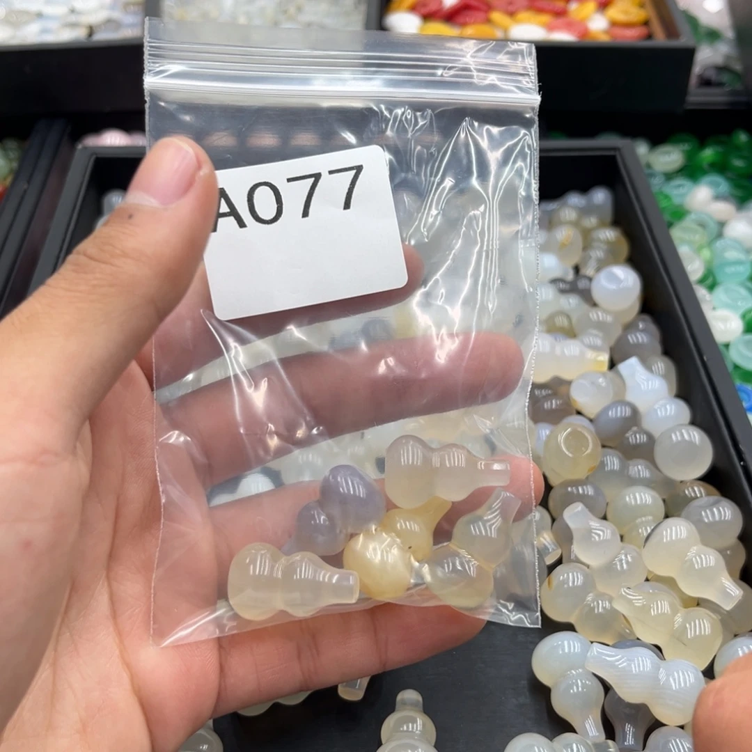 鸿***头玛瑙/玉髓合金颈饰
