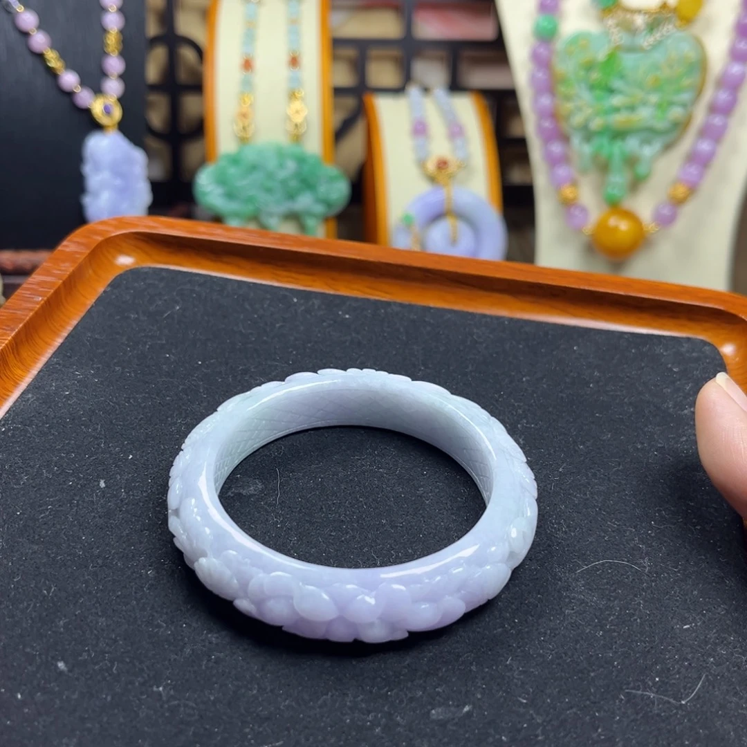 颈饰未镶嵌翡翠紫手镯