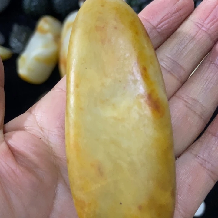 和田玉（糖玉）未镶嵌挂件48