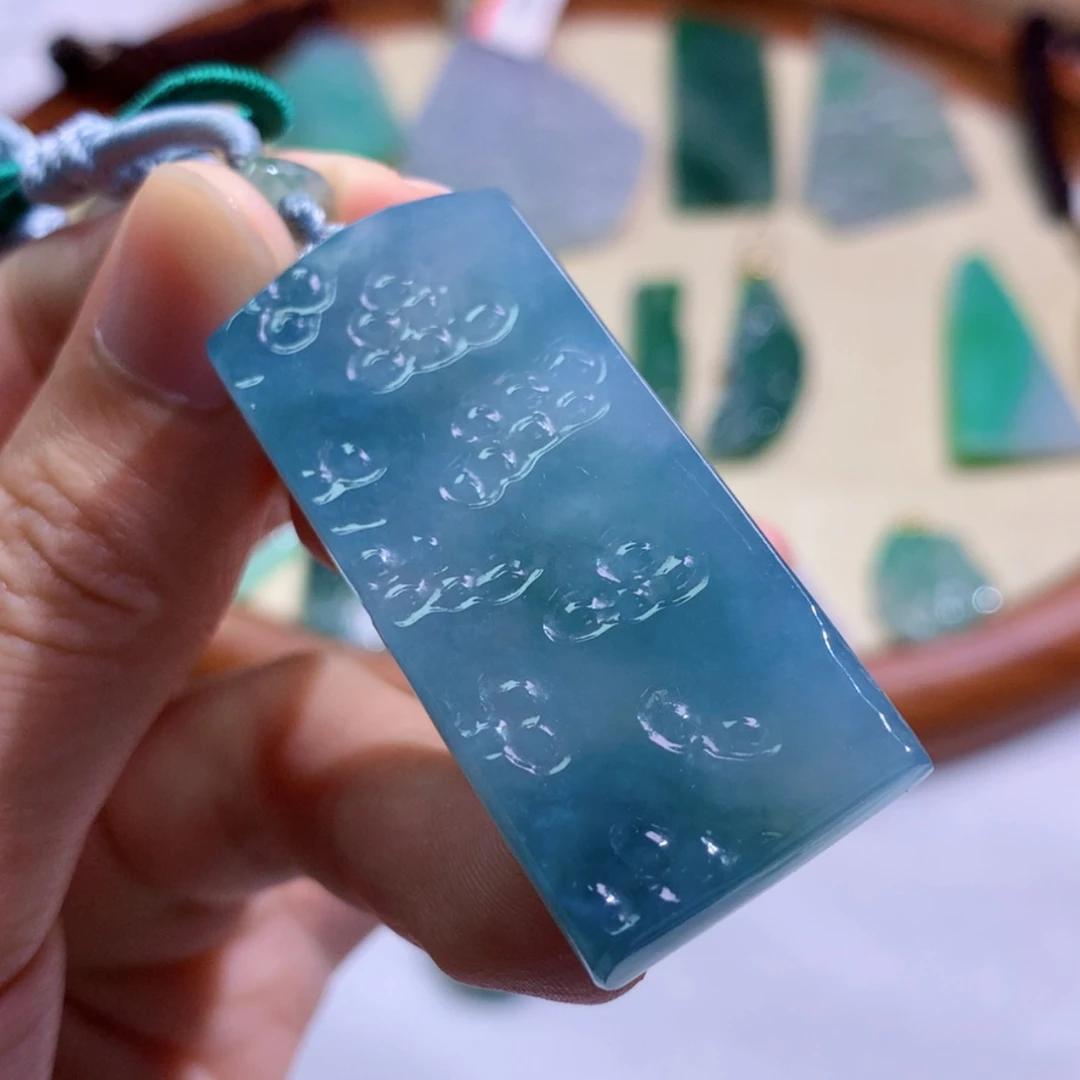 【闪购商品】翡翠未镶嵌吊坠(不含链)