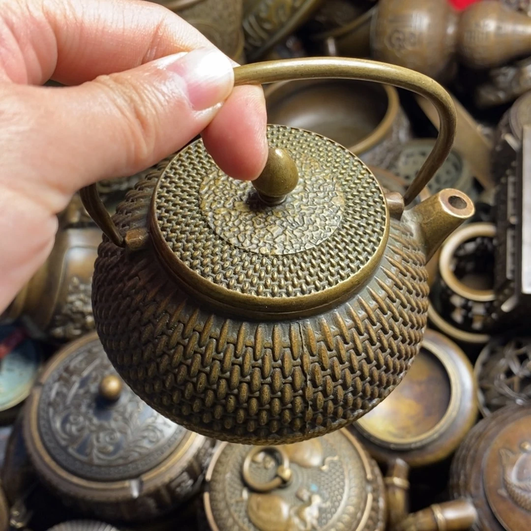 精美铜器做工精良