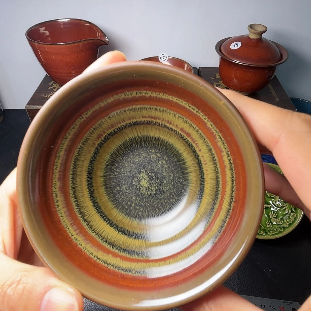 茶盏你的心在滴血呢是的