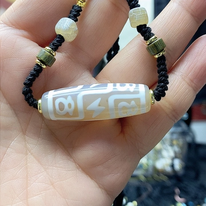 玛瑙/玉髓颈饰合金