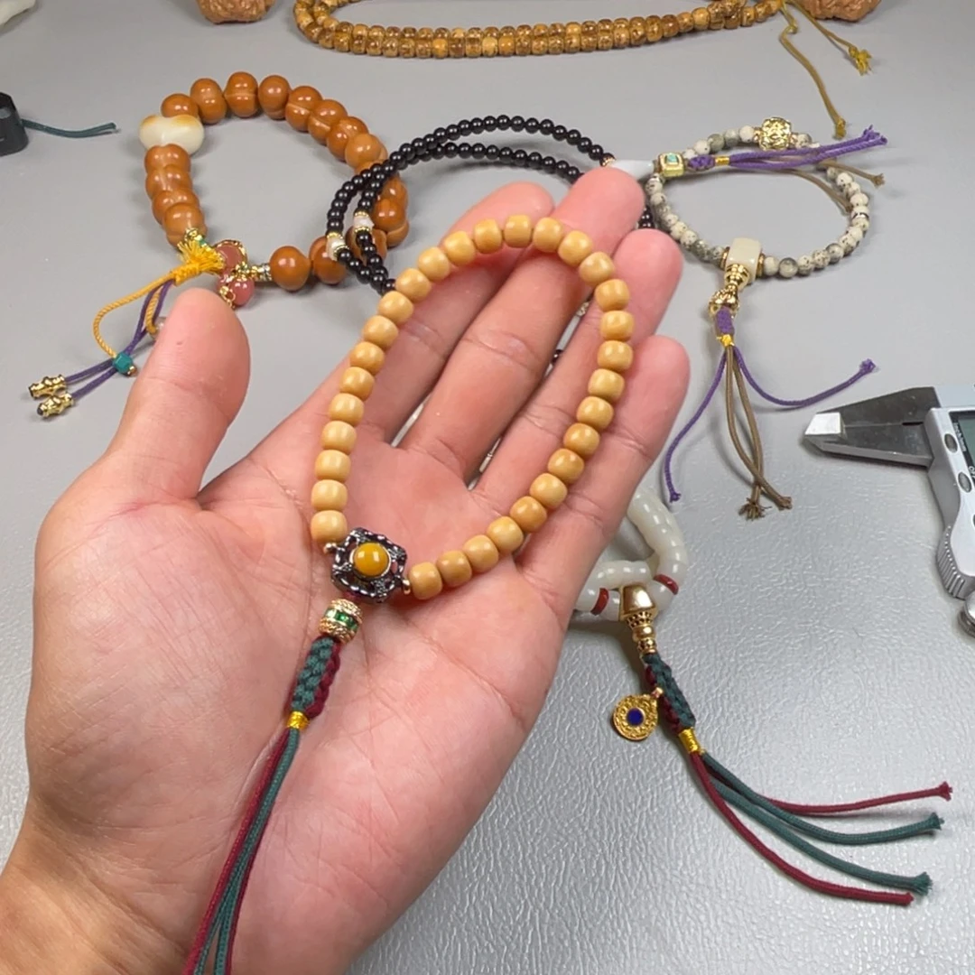 吊坠龙脊菩提。。。。。。。。。。。。。。