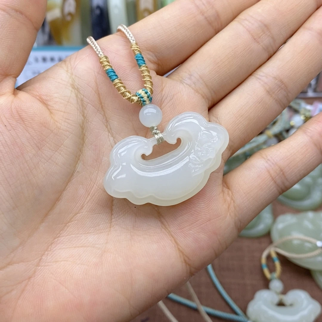 爱****吊坠(不含链)未镶嵌和田玉